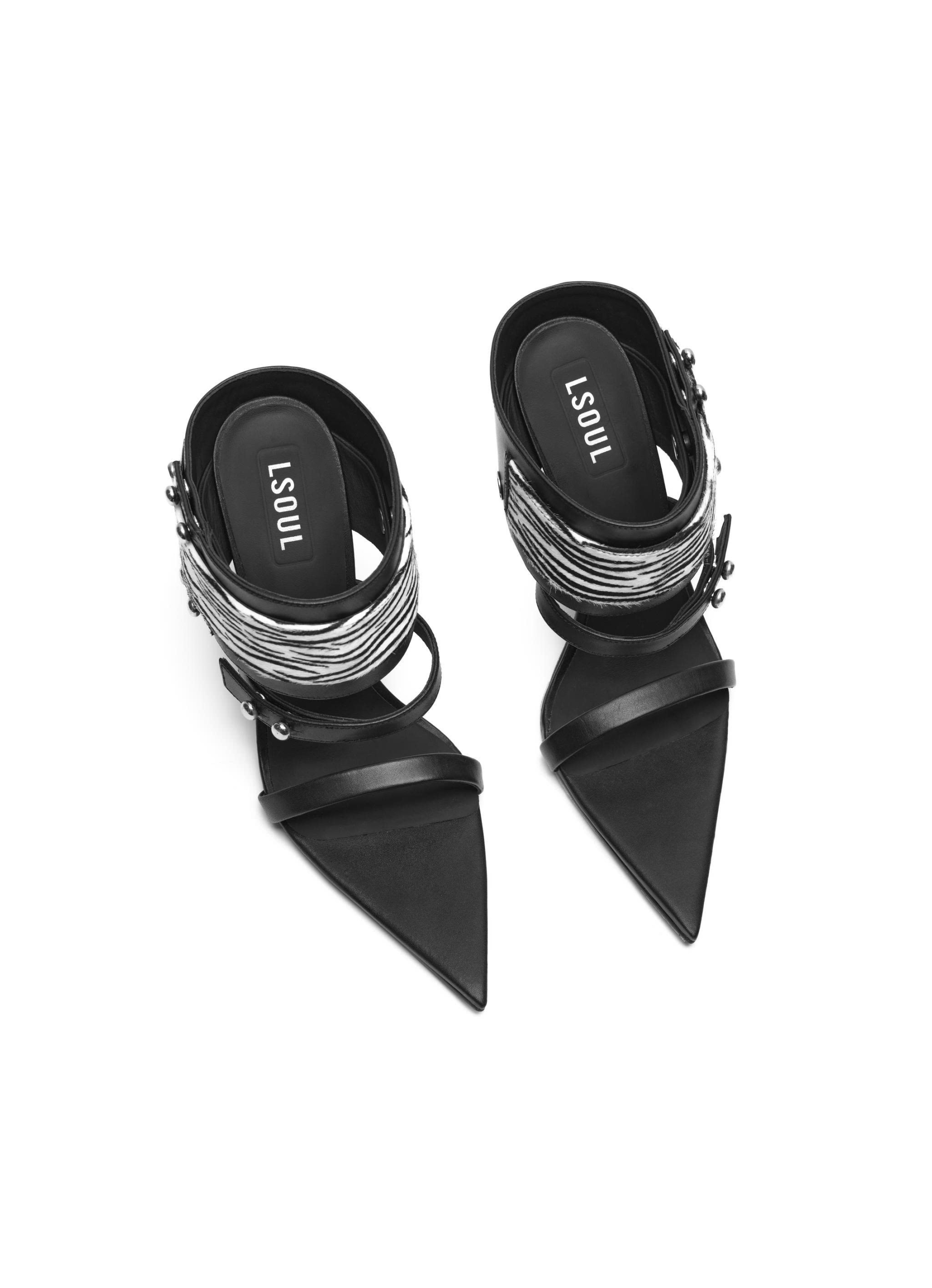 Ring Heels (Black)